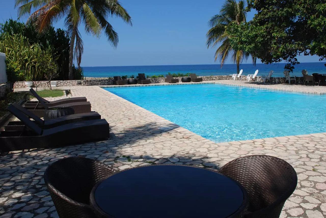 Luxury 2Br Home Facing Beach W/Pool Montego Bay #3 Buitenkant foto